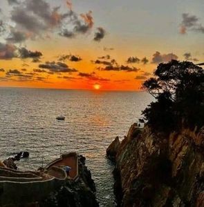 Meet your Posher, Cristian